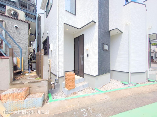 埼玉県川口市南鳩ヶ谷7丁目の新築戸建て外構写真 2025年7月31日撮影