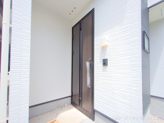 埼玉県川口市南鳩ヶ谷7丁目の新築戸建て外構写真 2025年7月31日撮影