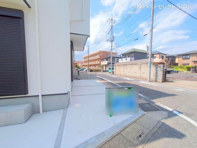 埼玉県川口市南鳩ヶ谷7丁目の新築戸建て完成写真 2025年8月27日撮影