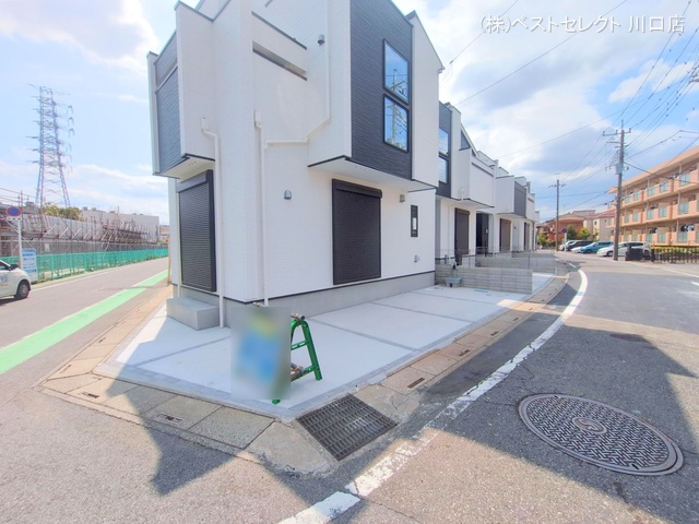 埼玉県川口市南鳩ヶ谷7丁目の新築戸建て完成写真 2025年8月27日撮影