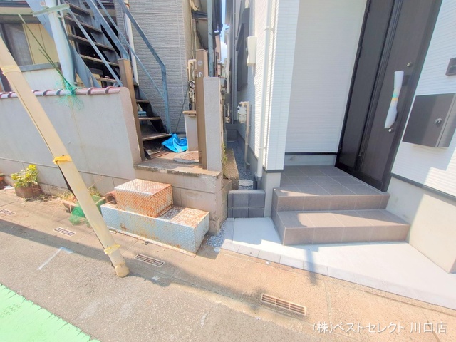 埼玉県川口市南鳩ヶ谷7丁目の新築戸建て完成写真 2025年8月27日撮影