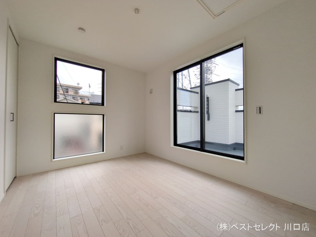 埼玉県川口市南鳩ヶ谷7丁目の新築戸建て居室メイン写真 2025年9月11日撮影