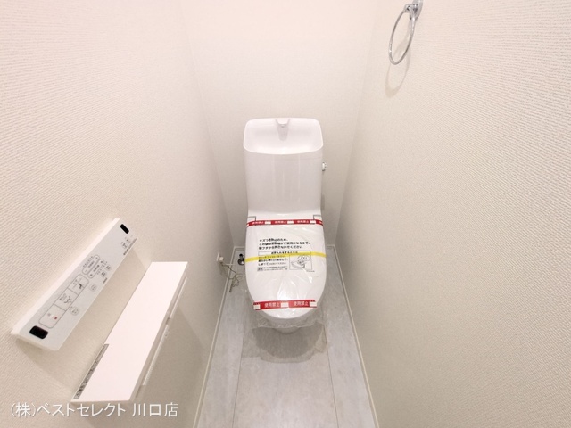 埼玉県川口市南鳩ヶ谷7丁目の新築戸建てトイレ写真 2025年9月11日撮影