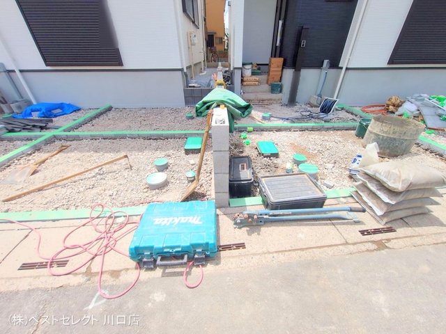 埼玉県川口市南鳩ヶ谷7丁目の新築戸建て外構写真 2025年7月31日撮影