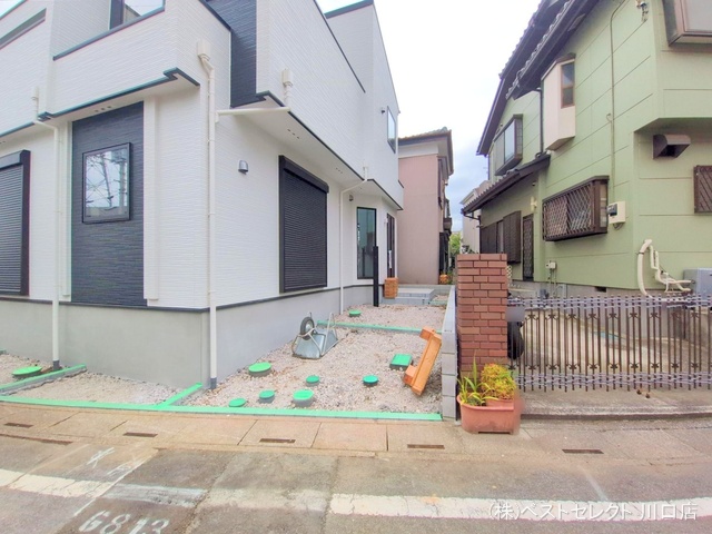 埼玉県川口市南鳩ヶ谷7丁目の新築戸建て外構写真 2025年7月31日撮影