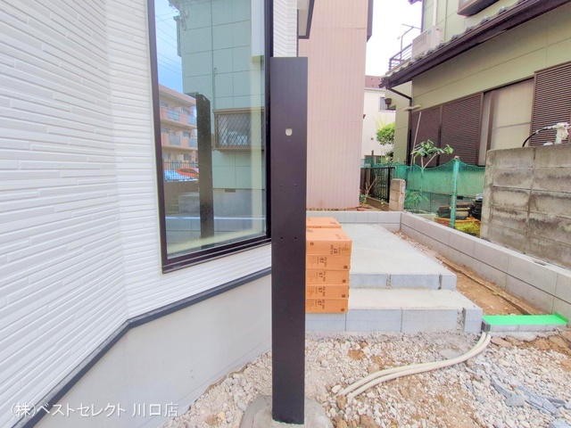 埼玉県川口市南鳩ヶ谷7丁目の新築戸建て外構写真 2025年7月31日撮影