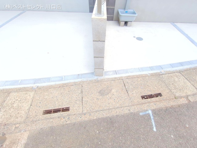 埼玉県川口市南鳩ヶ谷7丁目の新築戸建て完成写真 2025年8月27日撮影
