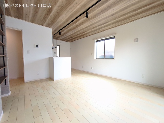 埼玉県川口市南鳩ヶ谷1丁目の新築戸建て内装写真 2025年9月18日撮影