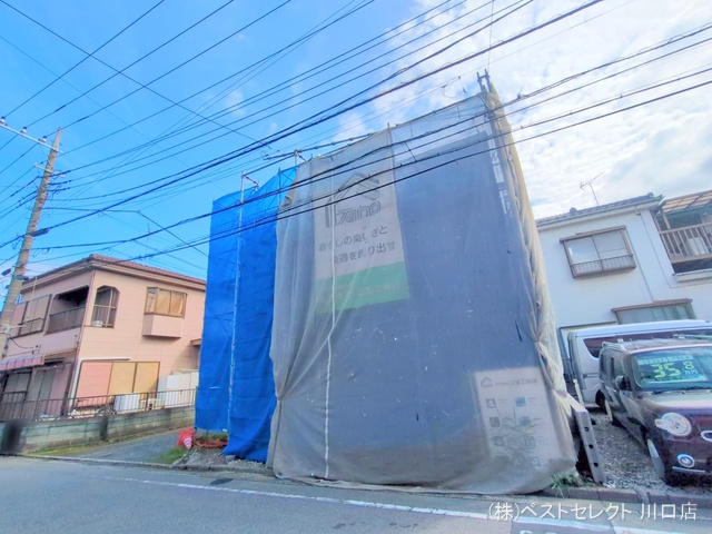 埼玉県川口市南鳩ヶ谷1丁目の新築戸建てシート写真 2025年6月15日撮影