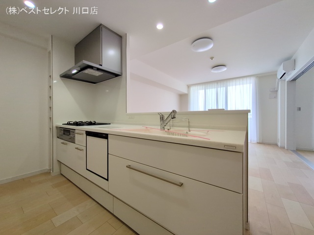 埼玉県川口市末広1丁目のマンション『パークスクエア川口』キッチン写真 2025年7月8日撮影
