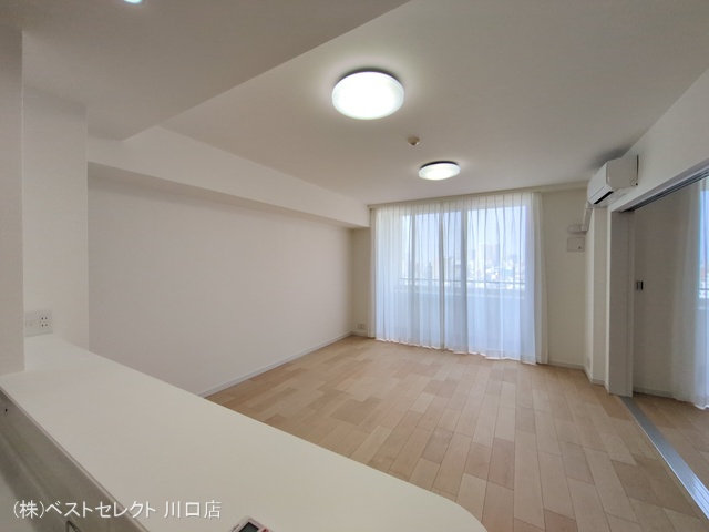 埼玉県川口市末広1丁目のマンション『パークスクエア川口』リビング写真 2025年7月8日撮影