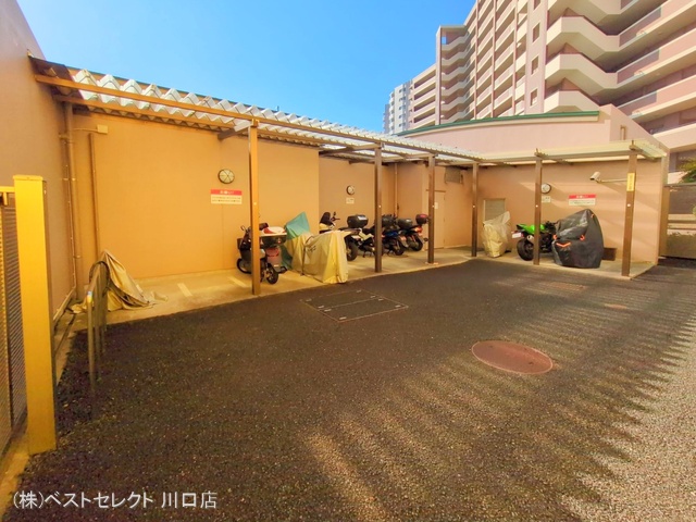 埼玉県川口市末広1丁目のマンション『パークスクエア川口』外観写真 2025年4月28日撮影