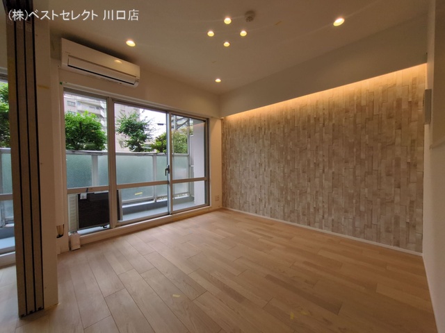 埼玉県川口市金山町のマンション『コスモ川口サンスクエア』リビング写真 2025年7月31日撮影