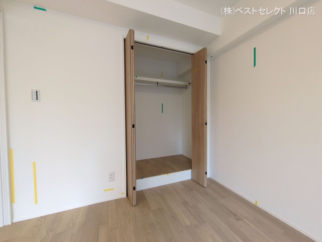 埼玉県川口市金山町のマンション『コスモ川口サンスクエア』収納(ウォークインクローゼット)写真 2025年7月31日撮影