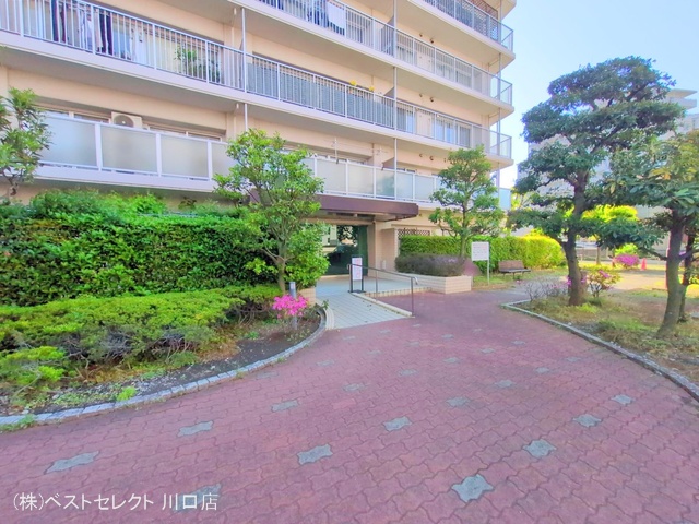 埼玉県川口市金山町のマンション『コスモ川口サンスクエア』外観写真 2025年4月29日撮影