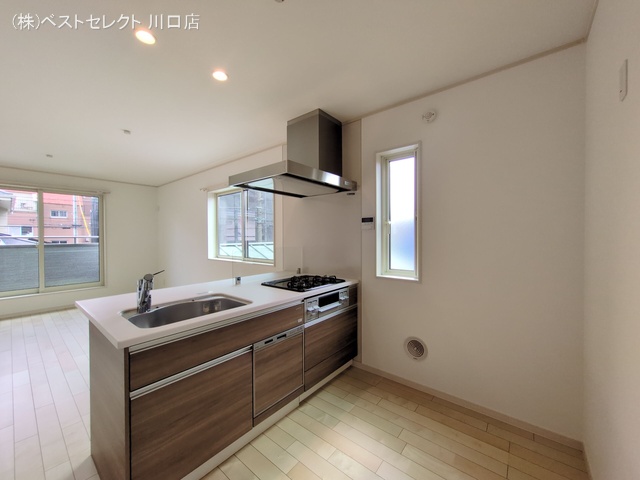 埼玉県川口市芝2丁目の新築戸建てキッチン写真 2025年5月21日撮影