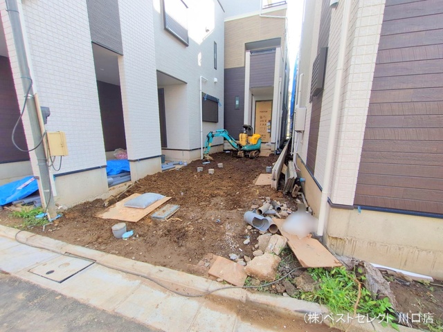 埼玉県蕨市南町３丁目の新築戸建て外構写真 2025年8月6日撮影