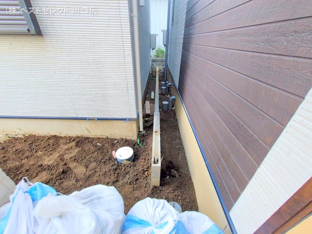 埼玉県蕨市南町３丁目の新築戸建て外構写真 2025年8月6日撮影