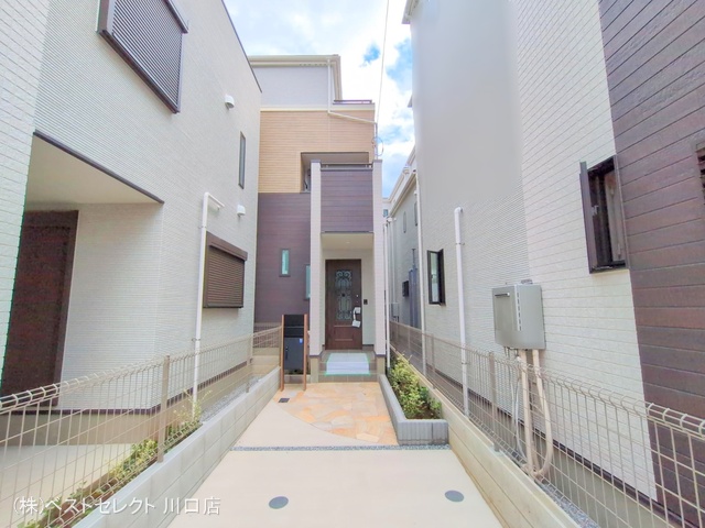 埼玉県蕨市南町３丁目の新築戸建て完成写真 2025年10月5日撮影