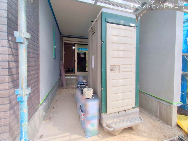埼玉県川口市大字里の新築戸建てシート写真 2025年5月13日撮影