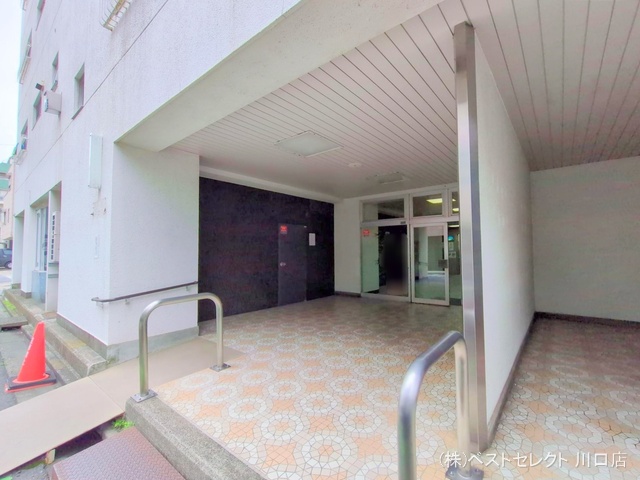 埼玉県蕨市中央1丁目のマンション『わらびリーフハイツ』エントランス写真 2025年5月18日撮影