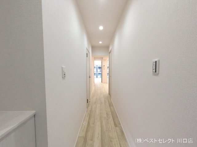 埼玉県蕨市中央1丁目のマンション『わらびリーフハイツ』玄関写真 2025年6月9日撮影