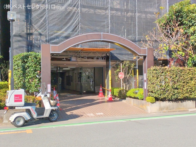 埼玉県川口市元郷1丁目のマンション『ユーアイコーポ川口』エントランス写真 2024年12月3日撮影