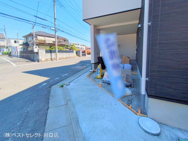 埼玉県川口市芝宮根町の新築戸建て外構写真 2025年7月28日撮影