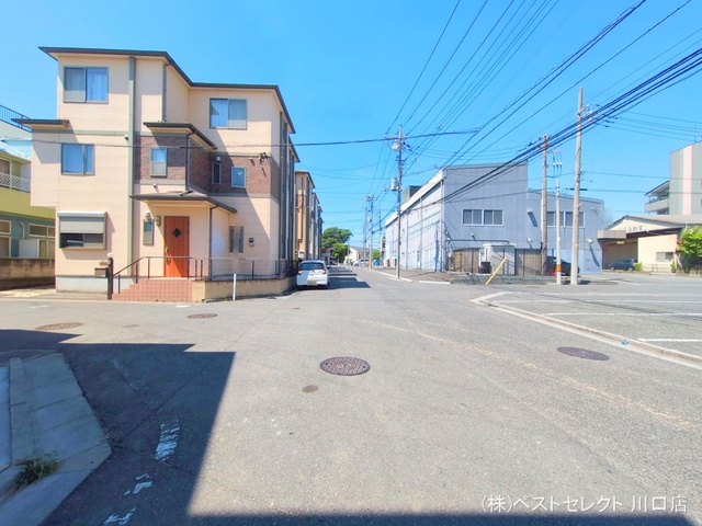 埼玉県川口市芝宮根町の新築戸建て外構写真 2025年7月28日撮影