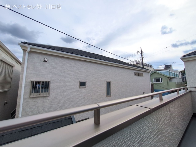 埼玉県川口市芝宮根町の新築戸建てバルコニー写真 2025年9月21日撮影