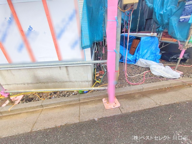 埼玉県川口市芝宮根町の新築戸建てシート写真 2025年5月29日撮影