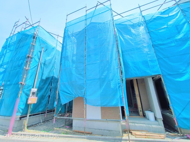 埼玉県川口市芝宮根町の新築戸建てシート写真 2025年6月29日撮影