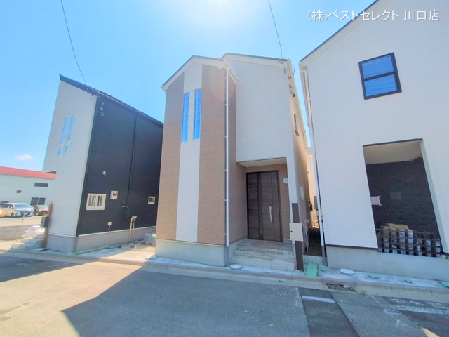 埼玉県川口市芝宮根町の新築戸建て外構写真 2025年7月28日撮影