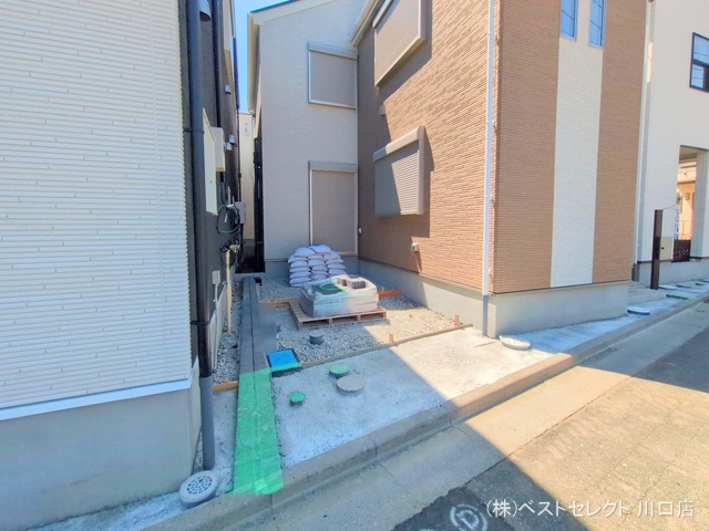 埼玉県川口市芝宮根町の新築戸建て外構写真 2025年7月28日撮影