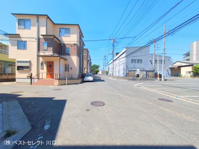 埼玉県川口市芝宮根町の新築戸建て外構写真 2025年7月28日撮影
