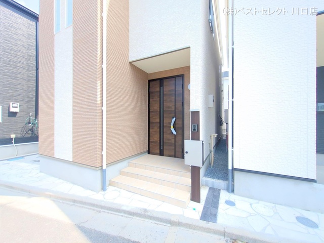 埼玉県川口市芝宮根町の新築戸建て完成写真 2025年8月24日撮影