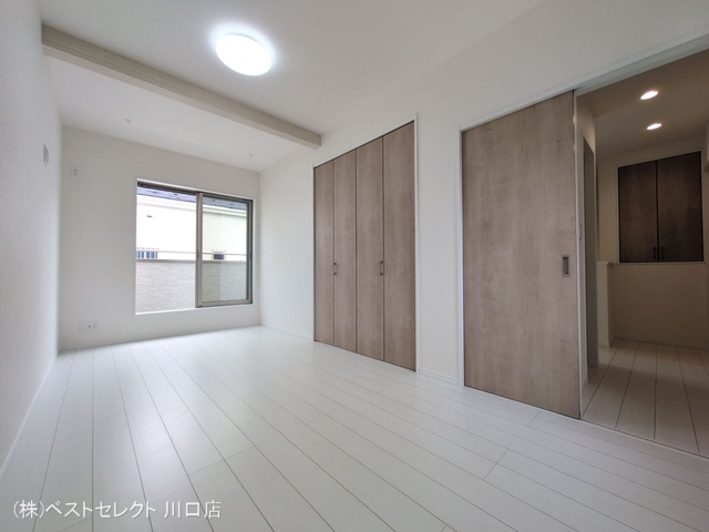埼玉県川口市芝宮根町の新築戸建て居室メイン写真 2025年9月21日撮影