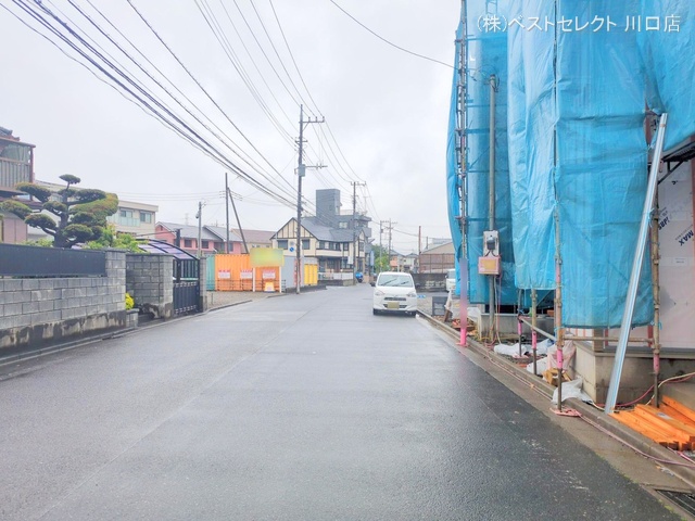 埼玉県川口市芝宮根町の新築戸建てシート写真 2025年5月29日撮影