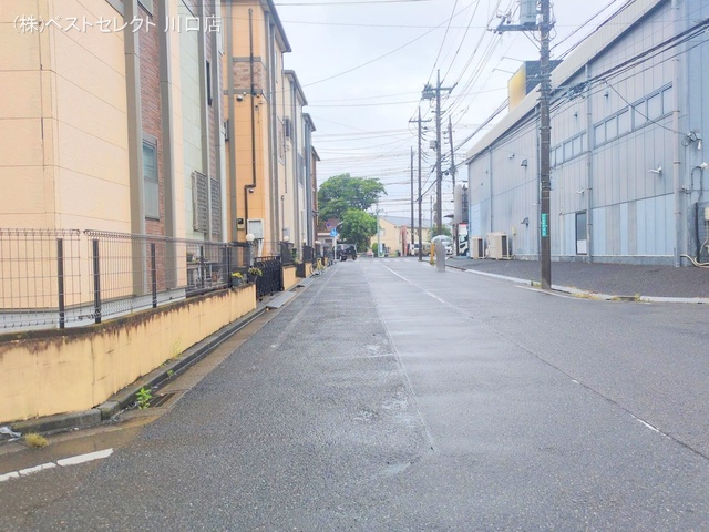 埼玉県川口市芝宮根町の新築戸建てシート写真 2025年5月29日撮影