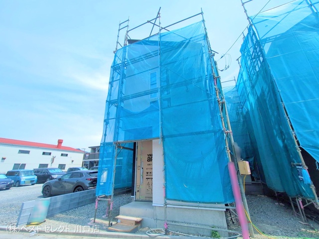 埼玉県川口市芝宮根町の新築戸建てシート写真 2025年6月29日撮影