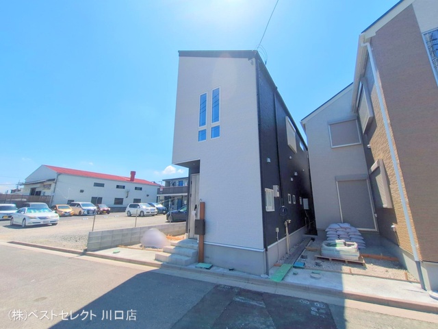 埼玉県川口市芝宮根町の新築戸建て外構写真 2025年7月28日撮影