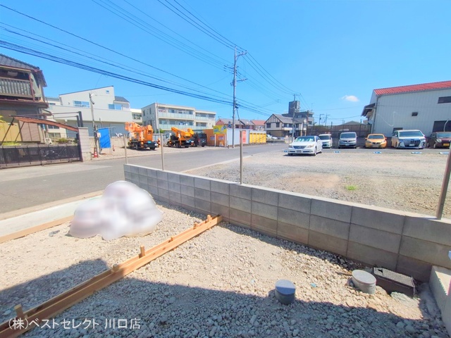 埼玉県川口市芝宮根町の新築戸建て外構写真 2025年7月28日撮影