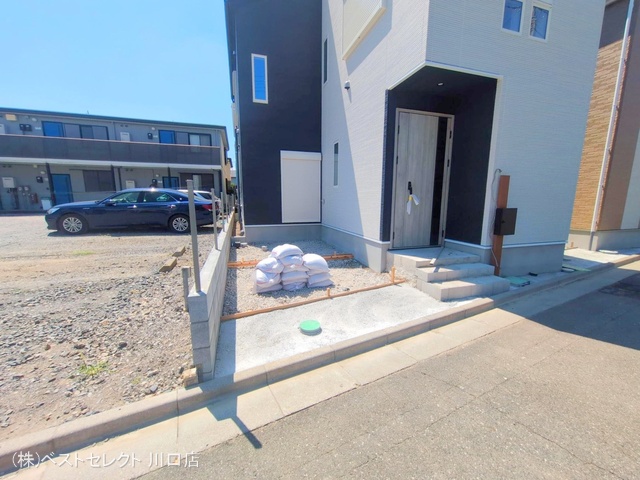 埼玉県川口市芝宮根町の新築戸建て外構写真 2025年7月28日撮影