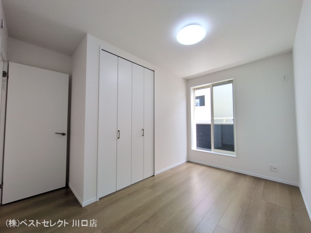埼玉県川口市芝宮根町の新築戸建て居室メイン写真 2025年9月21日撮影