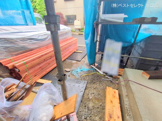 埼玉県川口市芝宮根町の新築戸建てシート写真 2025年5月29日撮影