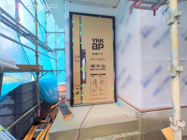 埼玉県川口市芝宮根町の新築戸建てシート写真 2025年5月29日撮影