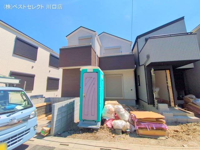 埼玉県川口市芝宮根町の新築戸建て外構写真 2025年7月28日撮影