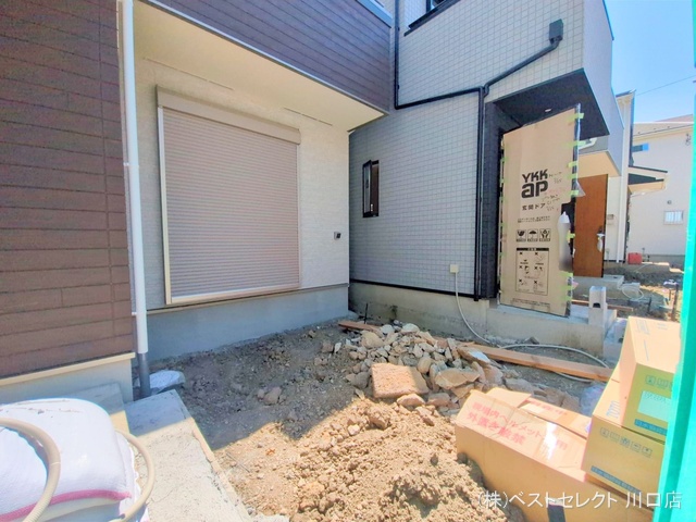 埼玉県川口市芝宮根町の新築戸建て外構写真 2025年7月28日撮影