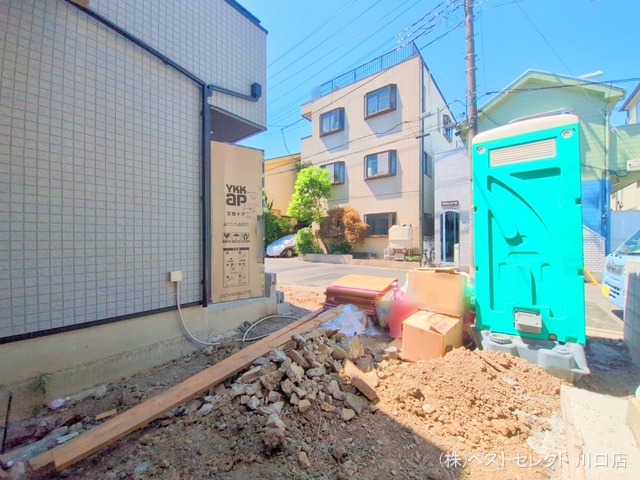埼玉県川口市芝宮根町の新築戸建て外構写真 2025年7月28日撮影
