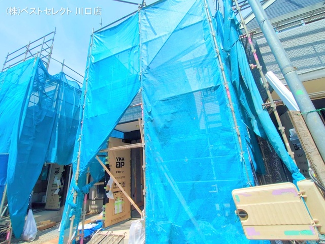 埼玉県川口市芝宮根町の新築戸建てシート写真 2025年6月29日撮影